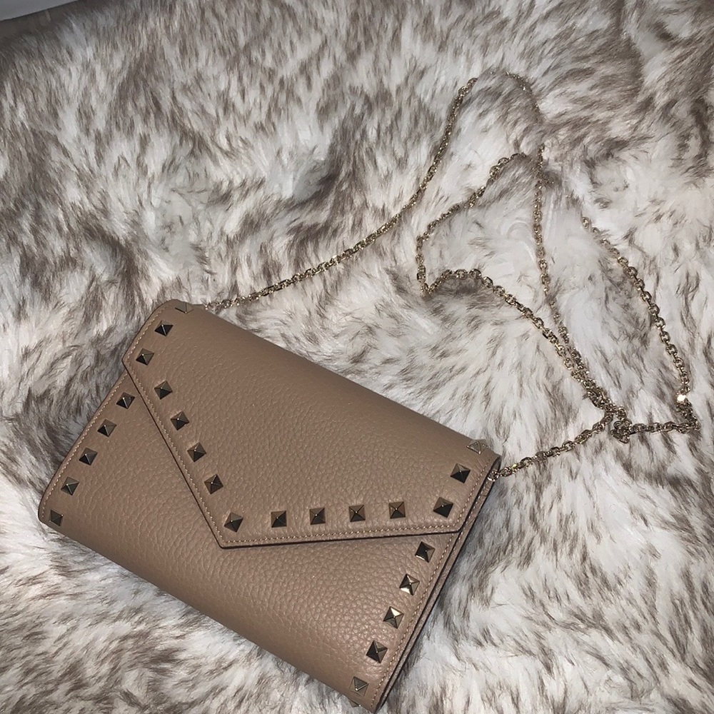 Valentino Garavani rockstud wallet on chain - Picture 10 of 13